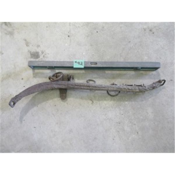 VINTAGE LEVEL & HARNESS HANE