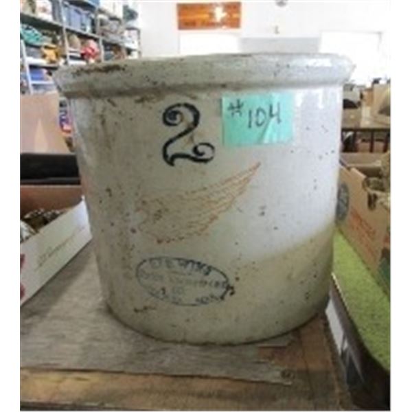 2 GALLON REDWING UNION STONEWARE CROCK