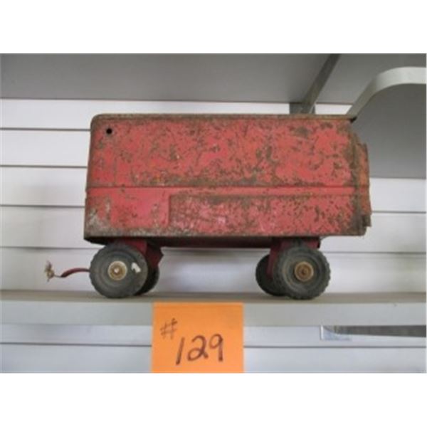 COLLECTOR’S METAL WAGON