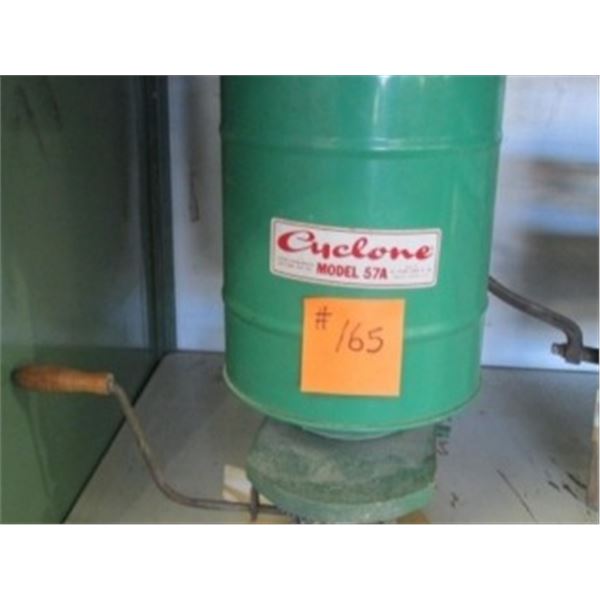 FERTILIZER SEED SPREADER