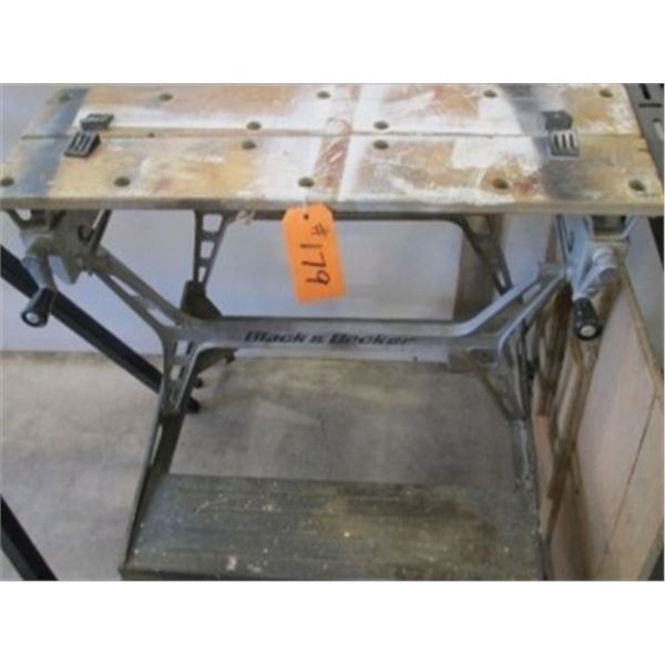 BLACK & DECKER WORKBENCH