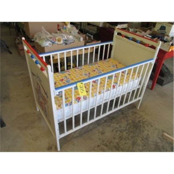 VINTAGE 1970’S WOODEN CRIB