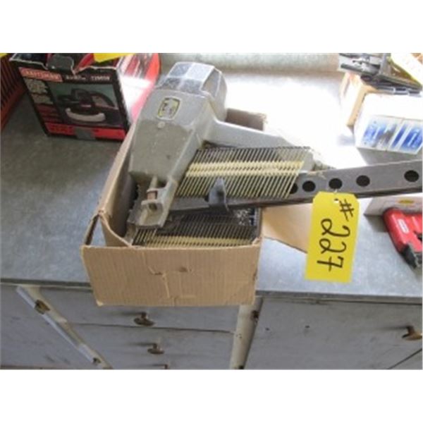 HOBOLT 3” AIR NAILER COMPLETE ¾” BOX OF NAILS