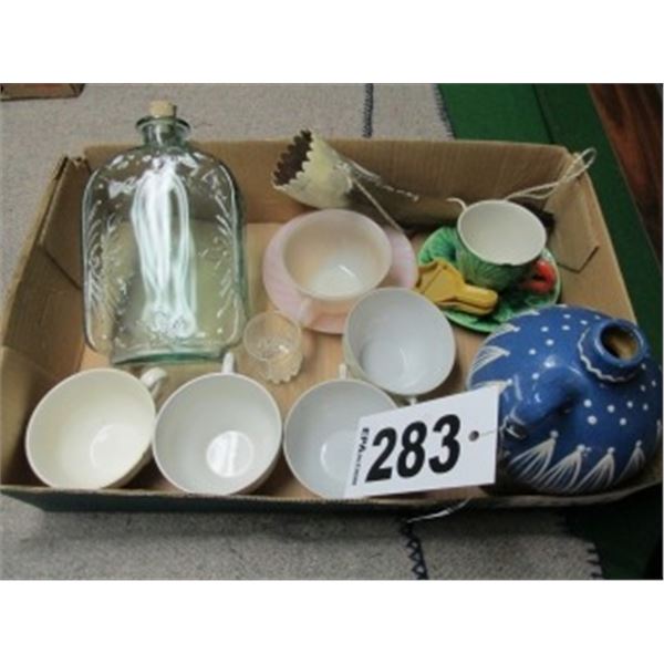 COLLECTOR’S CUPS & SAUCERS, JUG VASE, ORNAMENTAL GLASS DECANTER, COWHORN