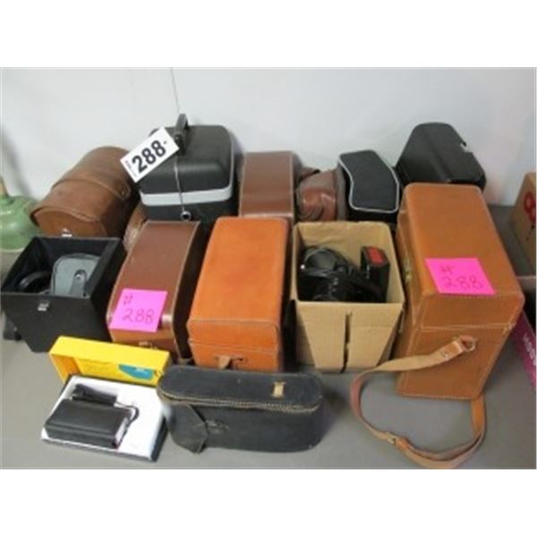 COLLECTOR CAMERAS IN CASES, MOVIE CAMERAS, POLAROID CAMERAS & PROJECTOR