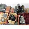 Image 2 : COLLECTOR CAMERAS IN CASES, MOVIE CAMERAS, POLAROID CAMERAS & PROJECTOR