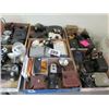 Image 2 : COLLECTOR CAMERAS IN CASES, MOVIE CAMERAS. POLAROID CAMERAS & PROJECTOR, VIVITAR ZOOM LENS, 67MM-260
