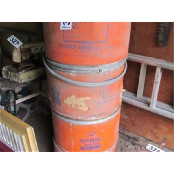 4 ORANGE ROUND STORAGE CONTAINERS