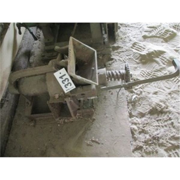 PARTIAL GRAIN CRUSHER