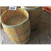 Image 1 : DISPLAY CEDAR BARRELS