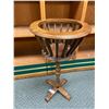 Image 1 : 31" T Vintage Wood Planter Stand