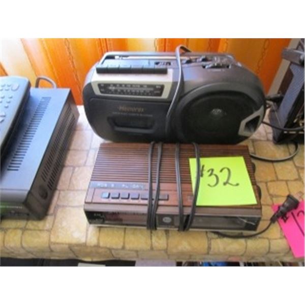 EVERSONIC RADIO/ALARM CLOCK, MEMOREX RADIO/CASSETTE PLAYER
