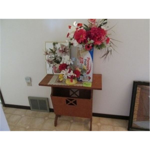 END TABLE/BOOK RACK, ARTIFICIAL FLOWERS, DECORATIVE MIRROR W/ FLOWER