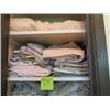 Image 3 : CONTENTS OF LINEN CLOSET INCLUDING BLANKETS, BEDDING & TOWELS