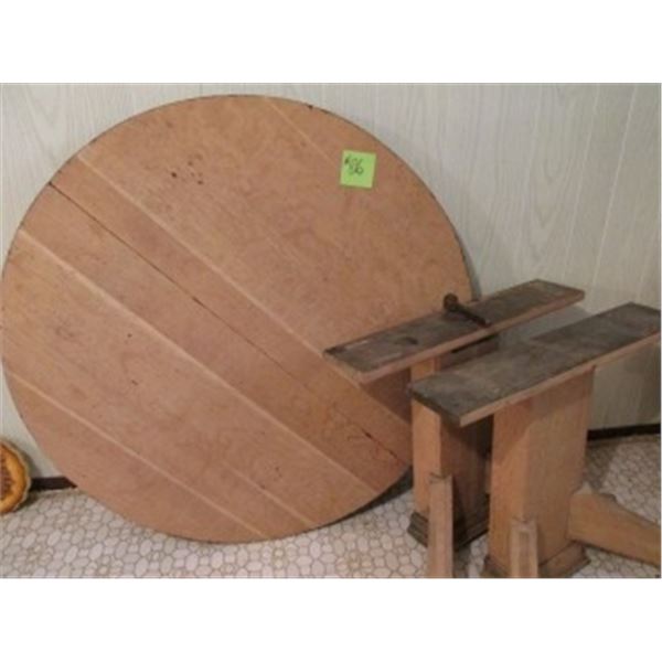 ROUND WOOD TABLE READY FOR REFINISHING