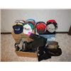 Image 1 : COLLECTION OF HATS, GLOVES AND BELTS