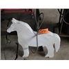 Image 1 : 4 WHITE PLYWOOD HORSES