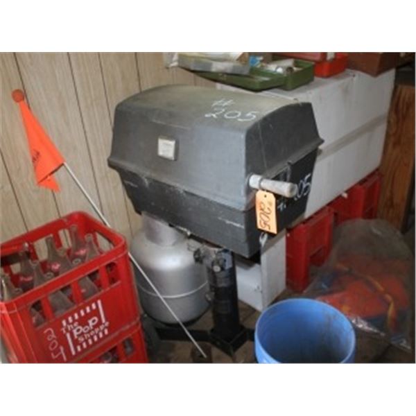 SMALL PROPANE BARBEQUE C/W TANK