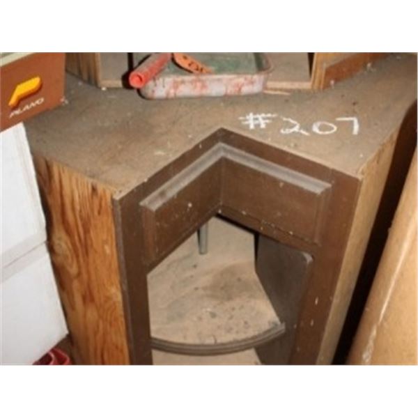 CORNER CUPBOARDS C/W CONTENTS