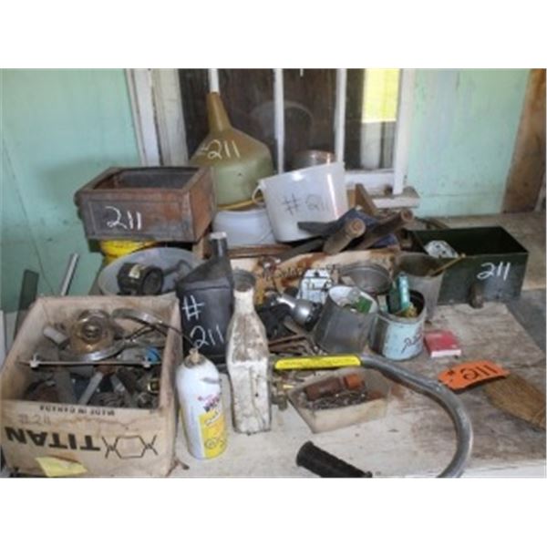 ASSORTMENT OF NUTS & BOLT BINS