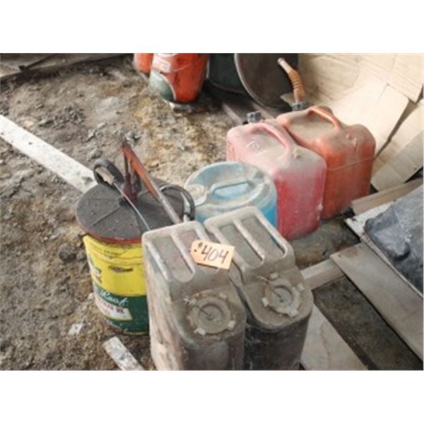 4 JERRY CANS, COOP LUBE PUMP & PAIL