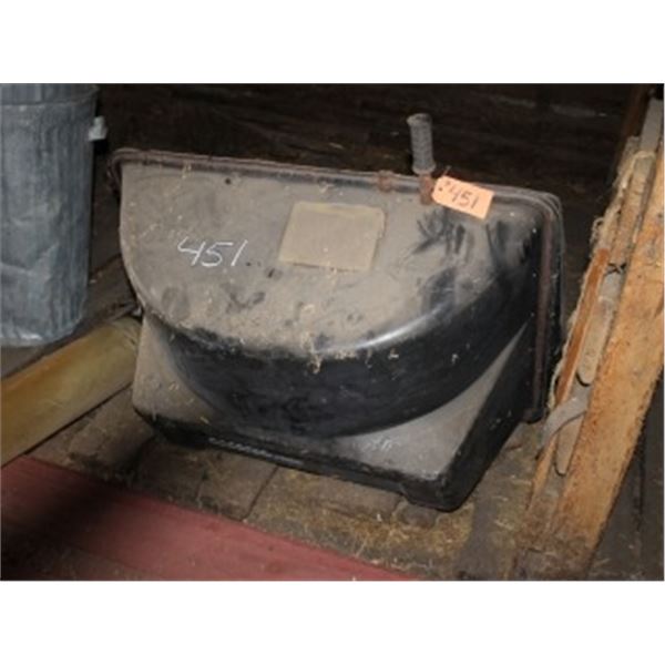 BLACK PLASTIC BAGGER