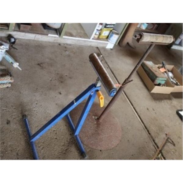 2 STANDS C/W ROLLERS