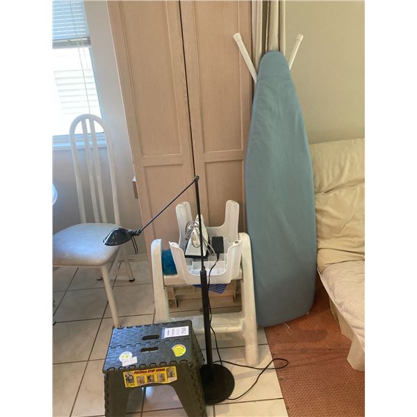 Stool, light, iron B