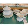 Image 5 : Royal Albert Val Dor Tea Set A