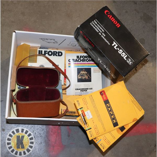 ESTATE BOX OF VINTAGE CAMERA ACCESSORIES, MOSTLY