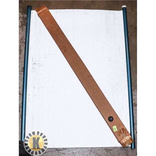 SMALL SCREEN PROJECTOR