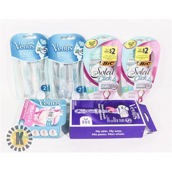 BAG OF ASSORTED RAZOR HEADS