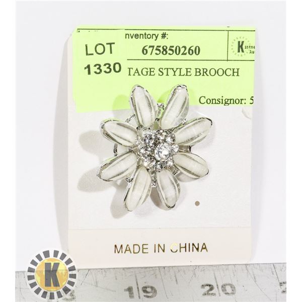 NEW VINTAGE STYLE BROOCH