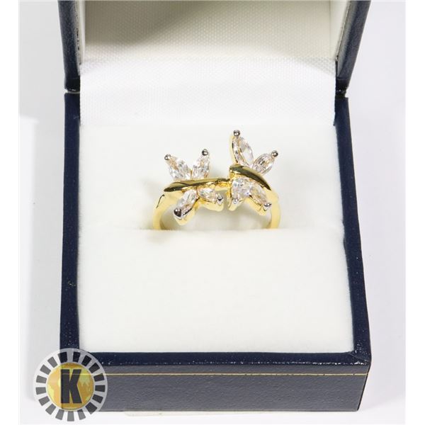 NEW FASHION RING IN CASE