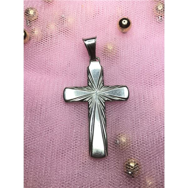 SILVER CROSS PENDANT