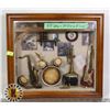 Image 1 : ANTIQUE VTG WOODEN DISPLAY BOX WITH MUSIC ARTS