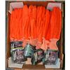 Image 1 : FLAT OF ASSORTED BOB DALE & WORK KING GLOVES