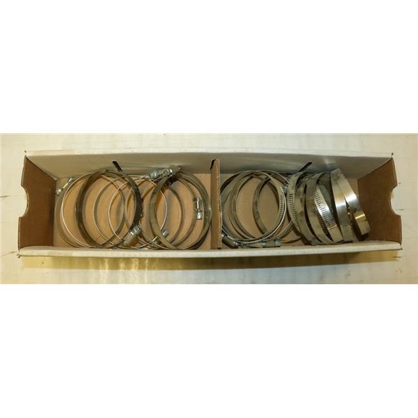 FLAT OF ASSORTED GEAR CLAMPS