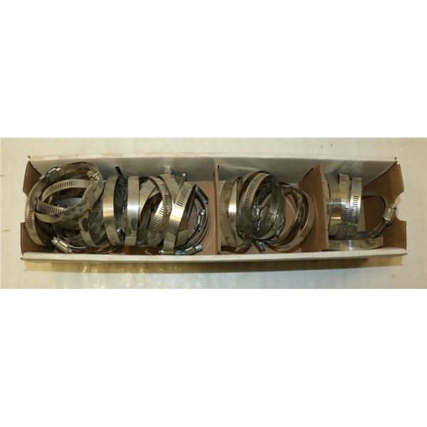 FLAT OF ASSORTED GEAR CLAMPS