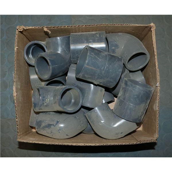 BOX OF PLUMBING IPEX  ELBOW CONNECTERS