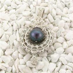 CERTIFIED 0.33ctw DIAMOND & BLACK PEARL PENDANT GOLD