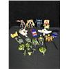Image 1 : TOY FIGURES/ VEHICLES LOT
