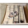Image 1 : LARGE BOX OF HOCKEY CARDS