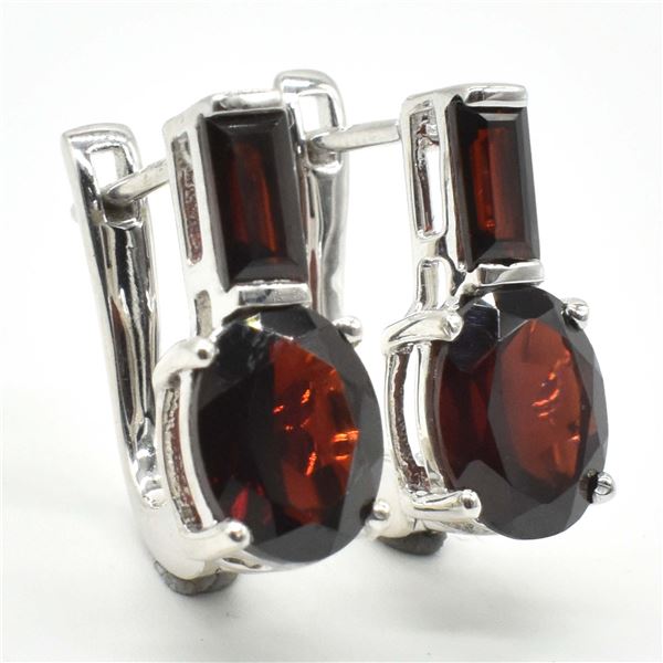 SV-86 SILVER GARNET EARRINGS
