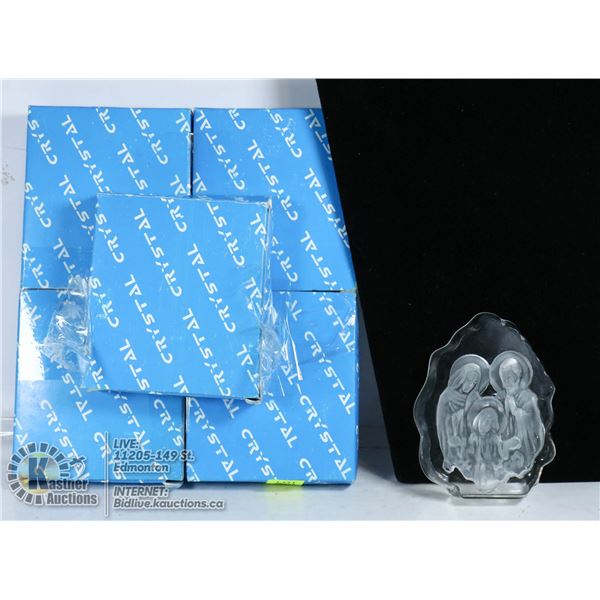 LOT OF 5 CRYSTAL ENGRAVED DECOR. THREE WISE MEN.