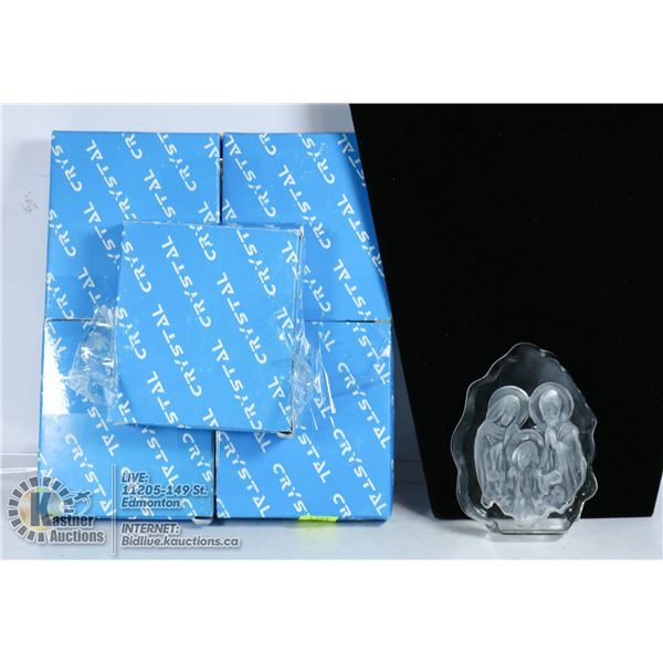 LOT OF 5 CRYSTAL ENGRAVED DECOR. THREE WISE MEN.