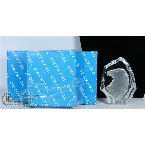 LOT OF 3 CRYSTAL ENGRAVED DECOR.