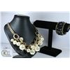 Image 1 : PEARL BOBBLE NECKLACE & WIDE RHINESTONE BANGLE