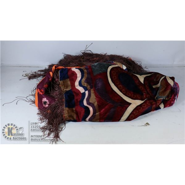 VINTAGE DUAL SIDED TABLECLOTH