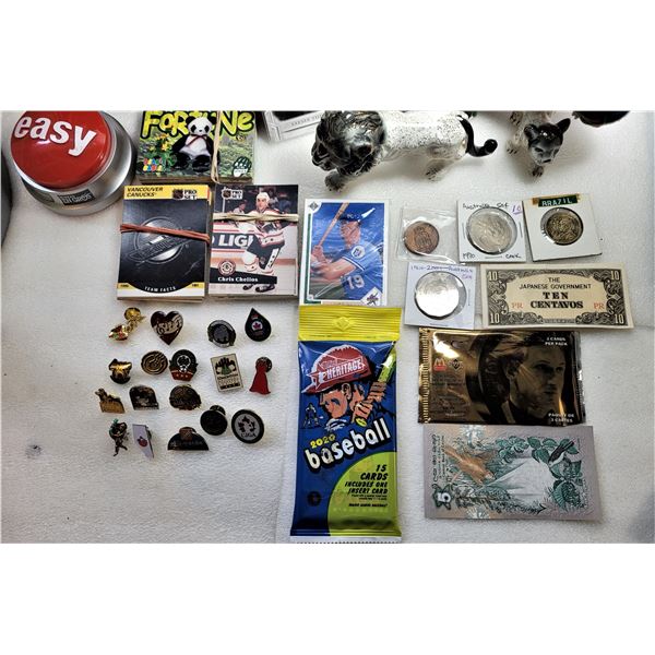 27)  LOT OF 24 ASSORTED COLLECTIBLE ITEMS,